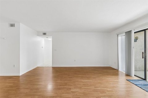 Condo in Clearwater, Florida, 1 bedroom № 2114904 - photo 4