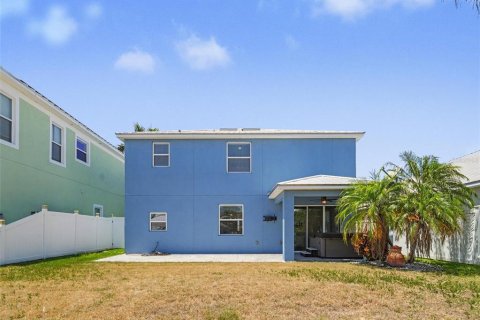 House in Apollo Beach, Florida 4 bedrooms, 251.39 sq.m. № 2141097 - photo 26