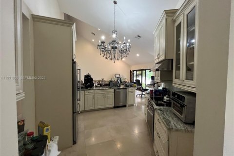 Купить виллу или дом в Купер-Сити, Флорида 4 спальни, 230.4м2, № 1992873 - фото 21