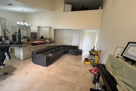 Купить виллу или дом в Купер-Сити, Флорида 4 спальни, 230.4м2, № 1992873 - фото 19