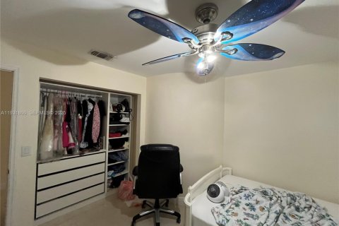 Купить виллу или дом в Купер-Сити, Флорида 4 спальни, 230.4м2, № 1992873 - фото 10