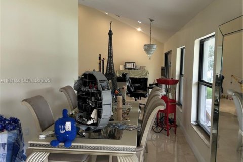 Купить виллу или дом в Купер-Сити, Флорида 4 спальни, 230.4м2, № 1992873 - фото 29