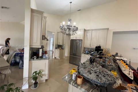 Купить виллу или дом в Купер-Сити, Флорида 4 спальни, 230.4м2, № 1992873 - фото 20