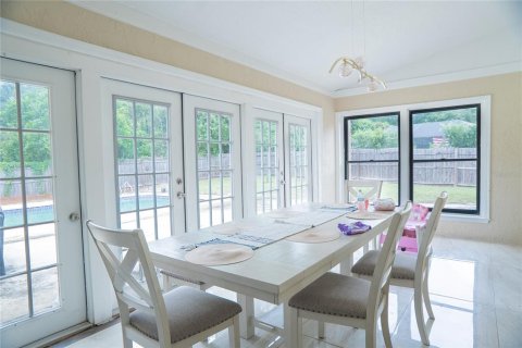 Villa ou maison à vendre à Casselberry, Floride: 4 chambres, 185.62 m2 № 2287374 - photo 5