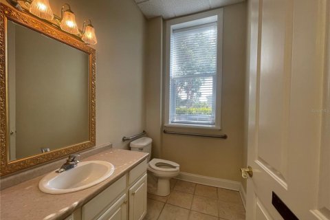 Propiedad comercial en alquiler en Tavares, Florida, 309.92 m2 № 1642096 - foto 13