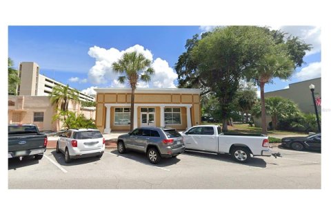Propiedad comercial en alquiler en Tavares, Florida, 309.92 m2 № 1642096 - foto 2