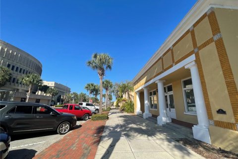 Propiedad comercial en alquiler en Tavares, Florida, 309.92 m2 № 1642096 - foto 21