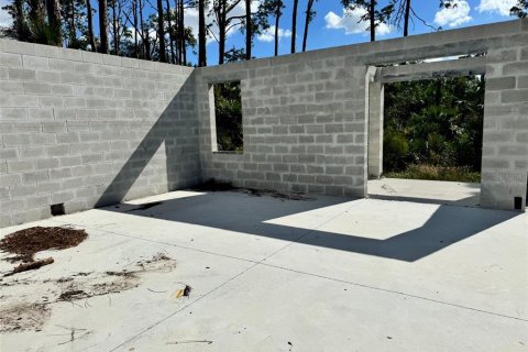 House in Port Charlotte, Florida 3 bedrooms, 156.17 sq.m. № 1800626 - photo 8