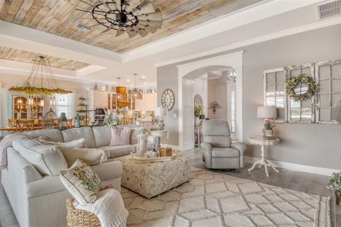 House in Bradenton, Florida 3 bedrooms, 258.18 sq.m. № 1799874 - photo 11