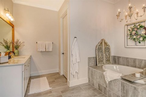 House in Bradenton, Florida 3 bedrooms, 258.18 sq.m. № 1799874 - photo 22