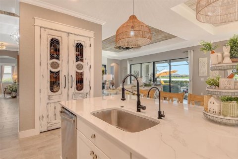 House in Bradenton, Florida 3 bedrooms, 258.18 sq.m. № 1799874 - photo 20