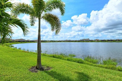 House in Bradenton, Florida 3 bedrooms, 258.18 sq.m. № 1799874 - photo 4