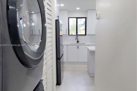 Снять в аренду виллу или дом в Опа-Локка, Флорида 2 спальни, 137.96м2, № 1989789 - фото 14