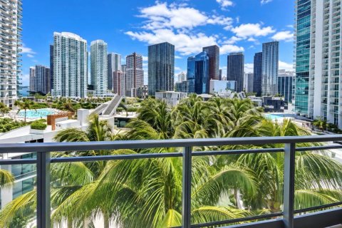 Condominio en venta en Miami, Florida, 1 dormitorio, 78.6 m2 № 2375948 - foto 17