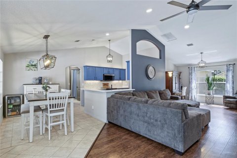 House in Leesburg, Florida 3 bedrooms, 183.85 sq.m. № 2403582 - photo 6