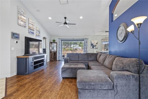 House in Leesburg, Florida 3 bedrooms, 183.85 sq.m. № 2403582 - photo 17