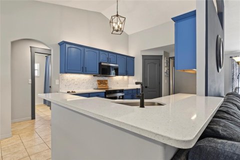 House in Leesburg, Florida 3 bedrooms, 183.85 sq.m. № 2403582 - photo 14