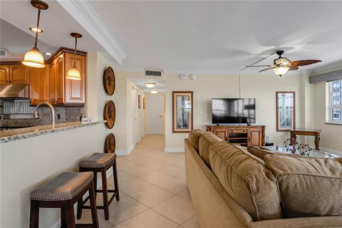 Condo in Pompano Beach, Florida, 2 bedrooms № 2245745 - photo 22