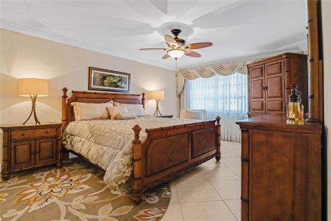 Condo in Pompano Beach, Florida, 2 bedrooms № 2245745 - photo 27