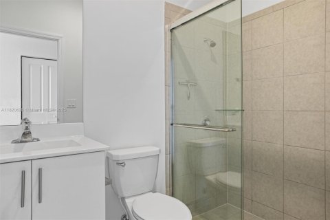 Villa ou maison à vendre à Miami, Floride: 5 chambres, 311.13 m2 № 1981080 - photo 29