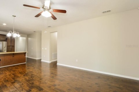 Villa ou maison à louer à Orlando, Floride: 3 chambres, 144.83 m2 № 1914502 - photo 5