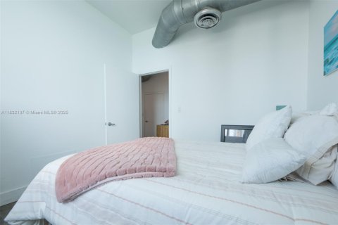 Condo in Miami, Florida, 2 bedrooms  № 1809137 - photo 22