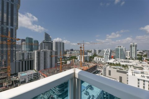 Condo in Miami, Florida, 2 bedrooms  № 1809137 - photo 29