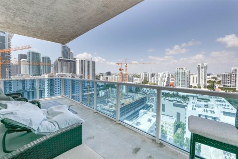 Condo in Miami, Florida, 2 bedrooms  № 1809137 - photo 28