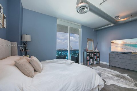 Condo in Miami, Florida, 2 bedrooms  № 1809137 - photo 17