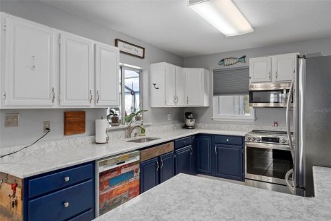 Villa ou maison à vendre à Spring Hill, Floride: 2 chambres, 132.29 m2 № 1906665 - photo 13