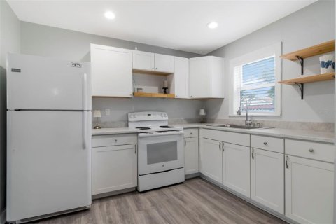 Casa en venta en Tampa, Florida, 2 dormitorios, 74.32 m2 № 2283905 - foto 19
