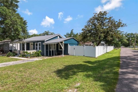 Casa en venta en Tampa, Florida, 2 dormitorios, 74.32 m2 № 2283905 - foto 3