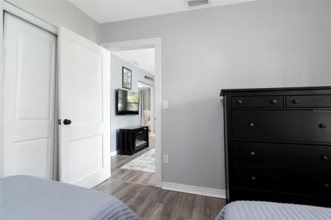 Casa en venta en Tampa, Florida, 2 dormitorios, 74.32 m2 № 2283905 - foto 10