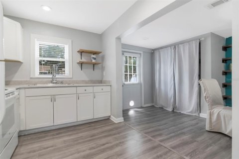 Casa en venta en Tampa, Florida, 2 dormitorios, 74.32 m2 № 2283905 - foto 16