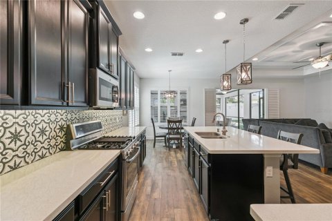 House in Winter Garden, Florida 3 bedrooms, 210.89 sq.m. № 2427063 - photo 23