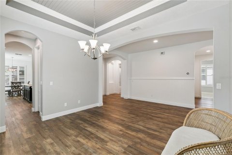 House in Winter Garden, Florida 3 bedrooms, 210.89 sq.m. № 2427063 - photo 10