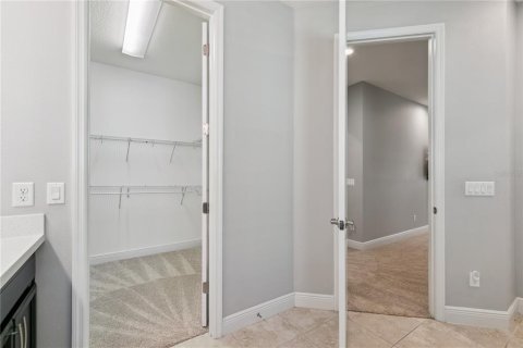House in Winter Garden, Florida 3 bedrooms, 210.89 sq.m. № 2427063 - photo 30