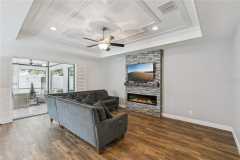 House in Winter Garden, Florida 3 bedrooms, 210.89 sq.m. № 2427063 - photo 11