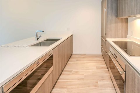 Appartement à louer à Miami, Floride: 1 chambre, 78.87 m2 № 2055640 - photo 6