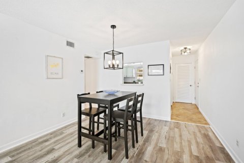 Condo in Hillsboro Beach, Florida, 2 bedrooms № 2146079 - photo 6
