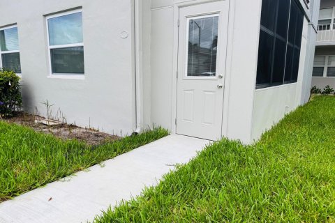 Condo in Delray Beach, Florida, 2 bedrooms  № 2169915 - photo 3
