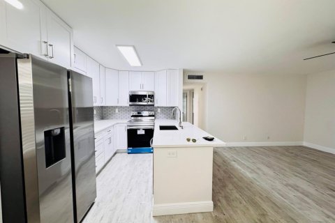 Condo in Delray Beach, Florida, 2 bedrooms  № 2169915 - photo 23