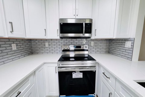 Condo in Delray Beach, Florida, 2 bedrooms  № 2169915