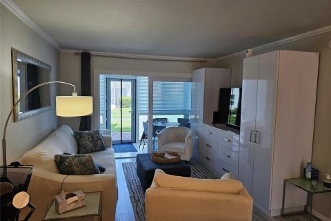 Condominio en alquiler en Lauderdale-by-the-Sea, Florida, 1 dormitorio, 69.68 m2 № 2250616 - foto 27