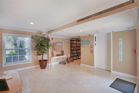 Condominio en alquiler en Lauderdale-by-the-Sea, Florida, 1 dormitorio, 69.68 m2 № 2250616 - foto 20