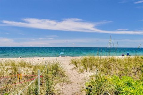Condominio en alquiler en Lauderdale-by-the-Sea, Florida, 1 dormitorio, 69.68 m2 № 2250616 - foto 5