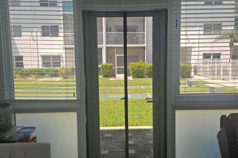 Condominio en alquiler en Lauderdale-by-the-Sea, Florida, 1 dormitorio, 69.68 m2 № 2250616 - foto 29