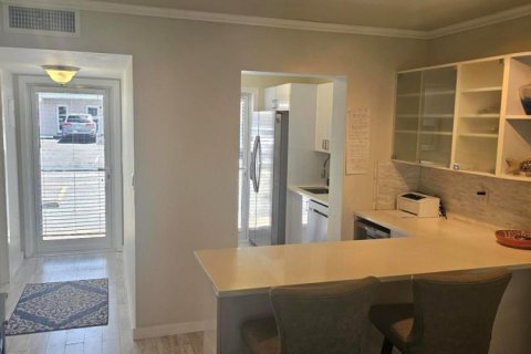 Condominio en alquiler en Lauderdale-by-the-Sea, Florida, 1 dormitorio, 69.68 m2 № 2250616 - foto 26