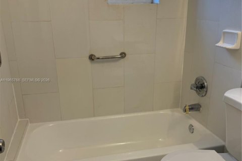 Casa en venta en Florida City, Florida, 4 dormitorios № 2028633 - foto 8