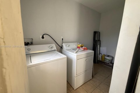 Casa en venta en Florida City, Florida, 4 dormitorios № 2028633 - foto 10